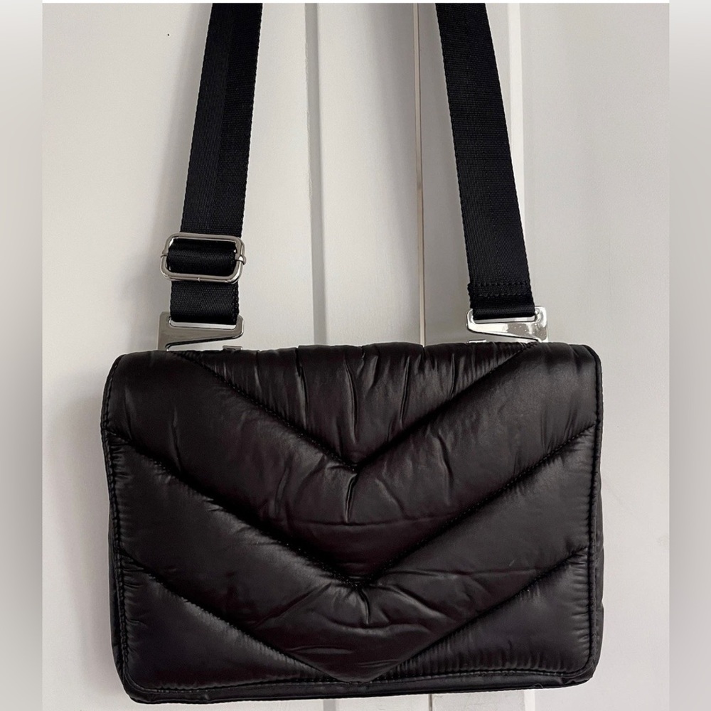 Caraa x Athleta NEW Black Crossbody Quilted Nylon Puffer Bag Travel Shoulder - Picture 3 of 5